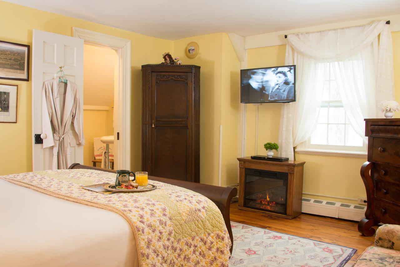 Caldwell House Bed And Breakfast Salisbury Mills Esterno foto